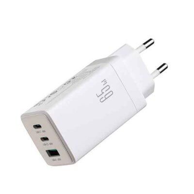 Joyroom 65W GaN vegghleðslutæki með 1 x USB-C og 2 x USB-A
