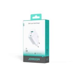 JOYROOM 30W GaN hleðslutæki með 3 tengjum – hvítt - Image 9